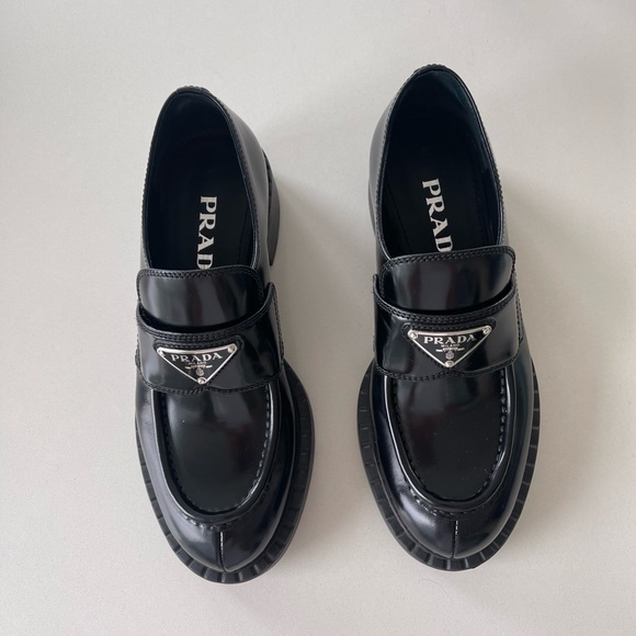BRAND NEW Prada logo loafers - Picture 10 of 11